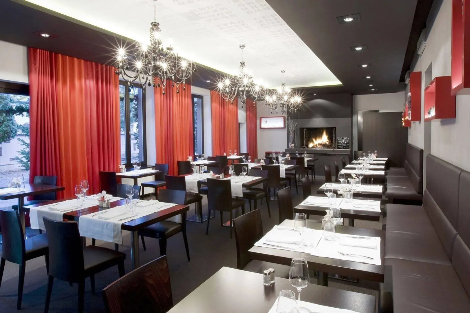 Logis Hôtel Restaurant La Charrue