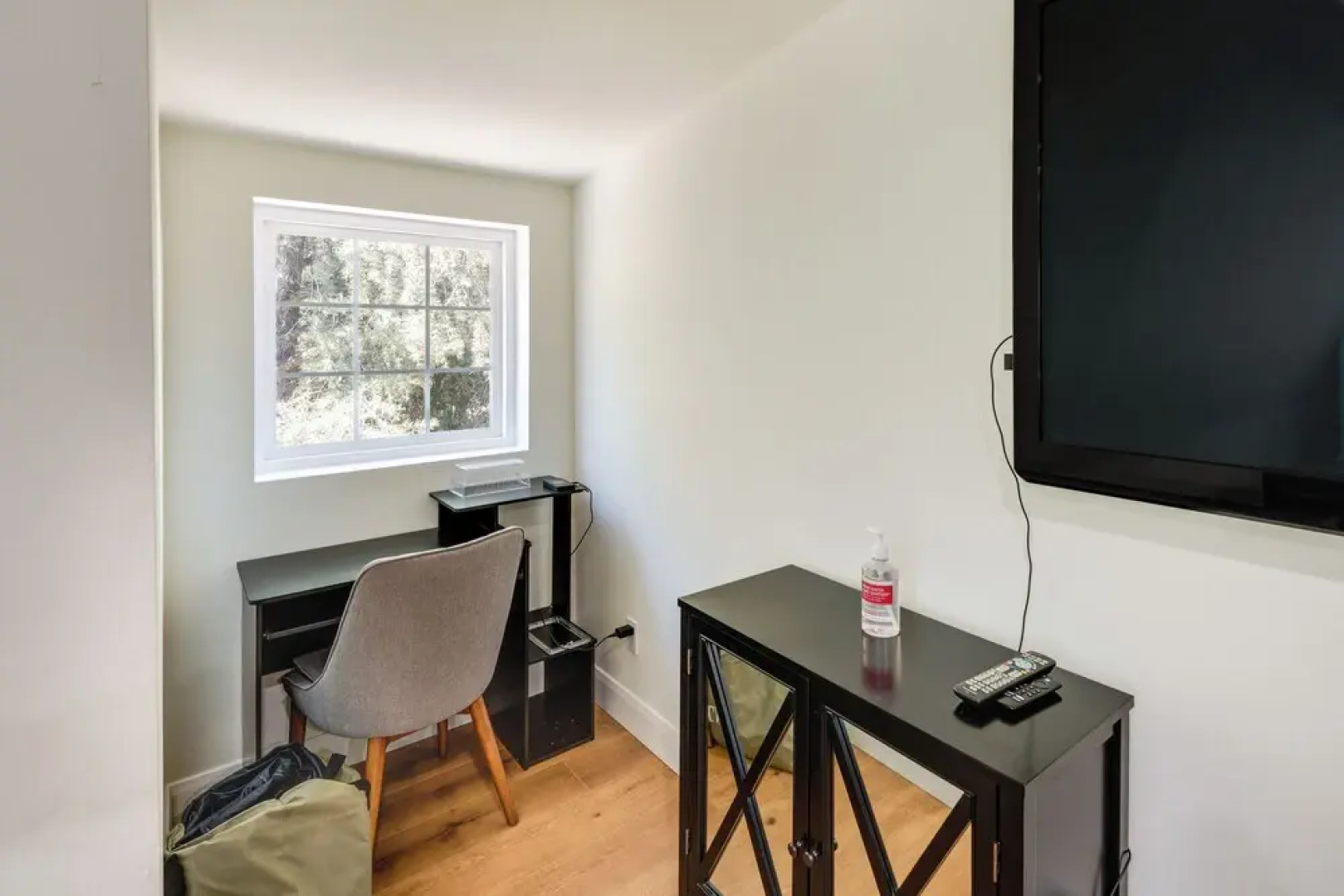 Modern Pine Mountain Club Cabin w/ Community Pool!