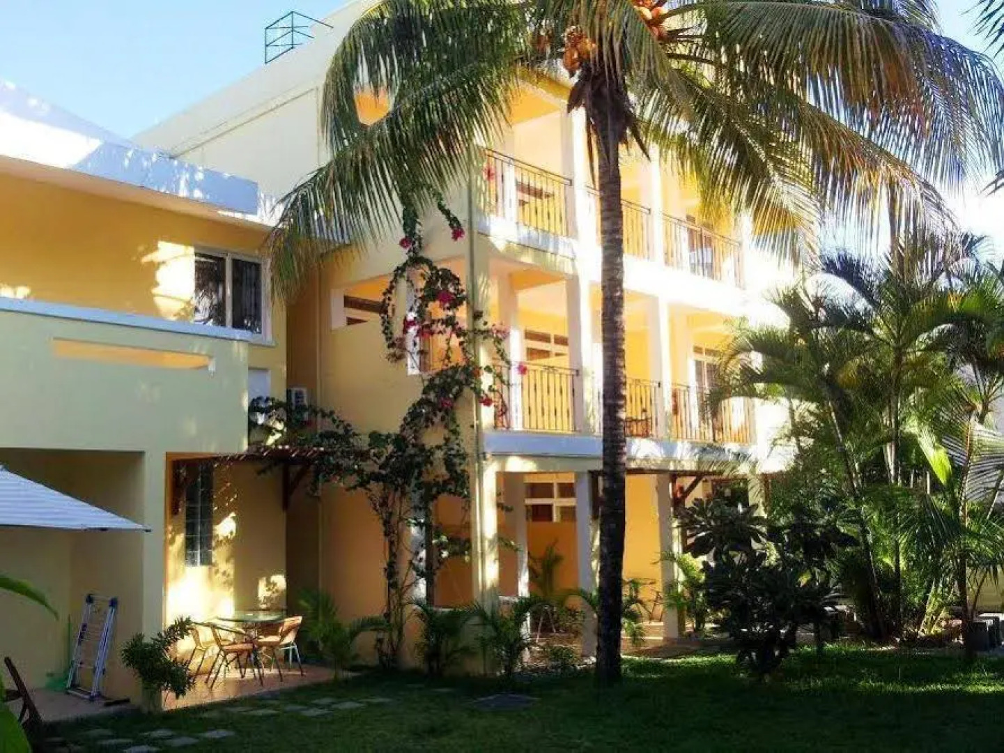 La Perla Holiday Apartments