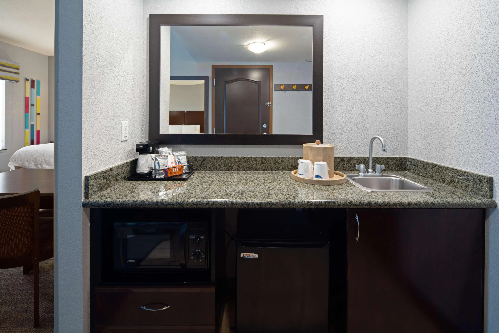 Hampton Inn & Suites Bakersfield/Hwy 58, CA