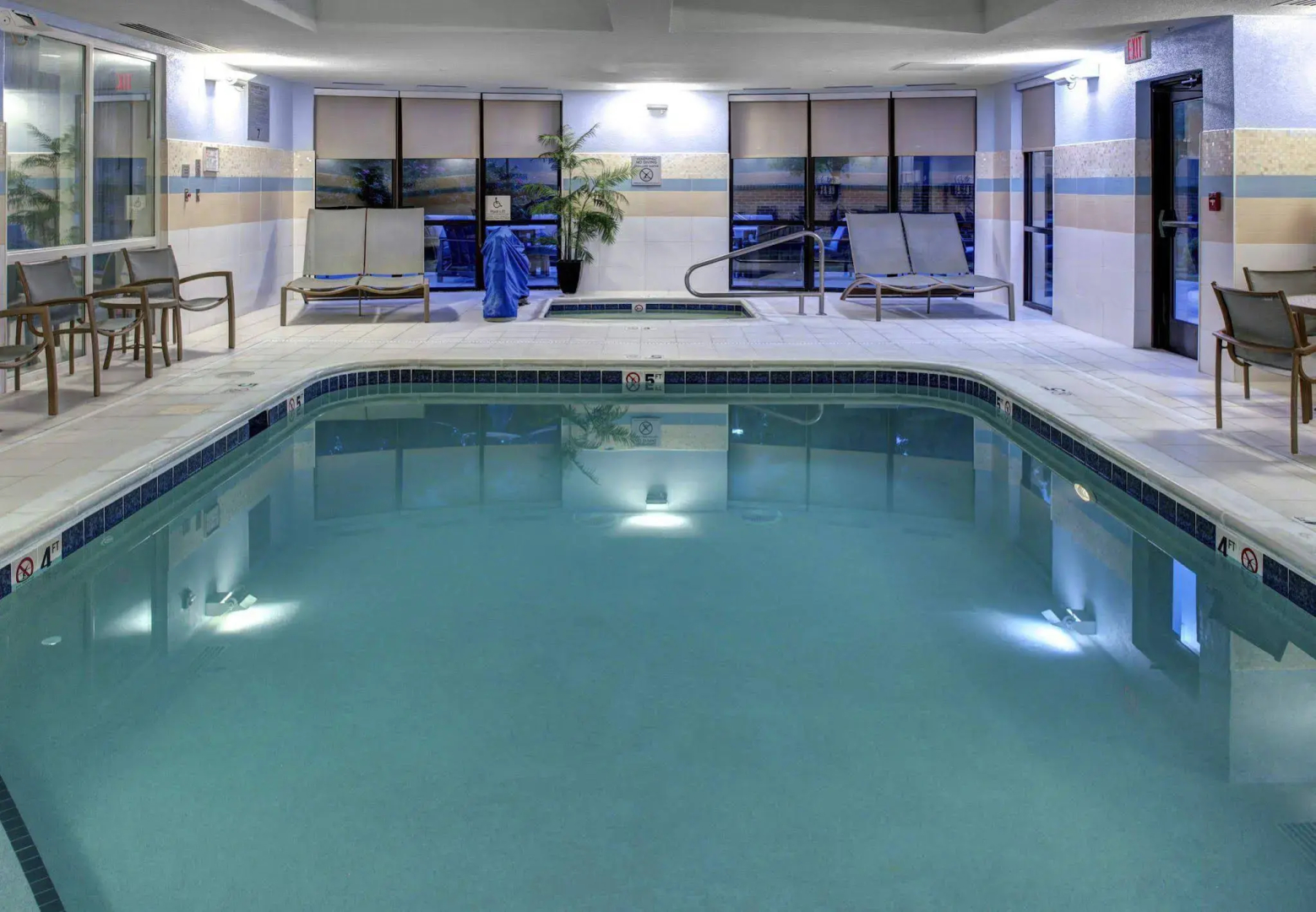 Courtyard by Marriott Richmond North