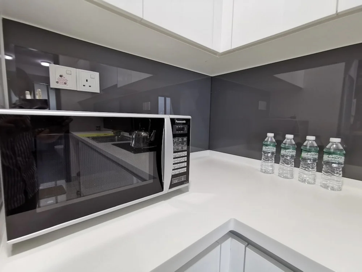 Almas Puteri Harbour by Oca Host