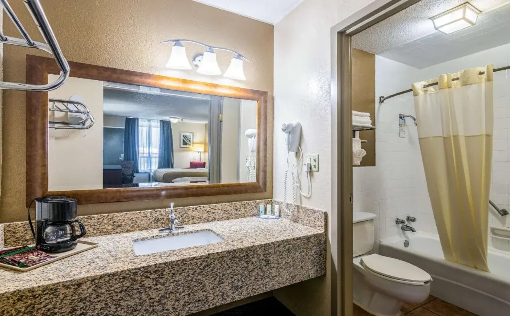 Americas Best Value Inn Shawnee