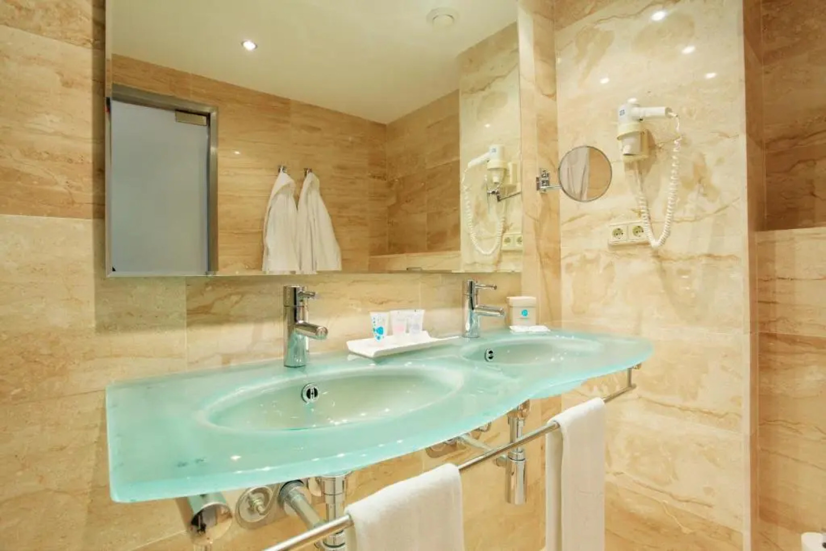 Grupotel Playa Camp de Mar - Adults Only