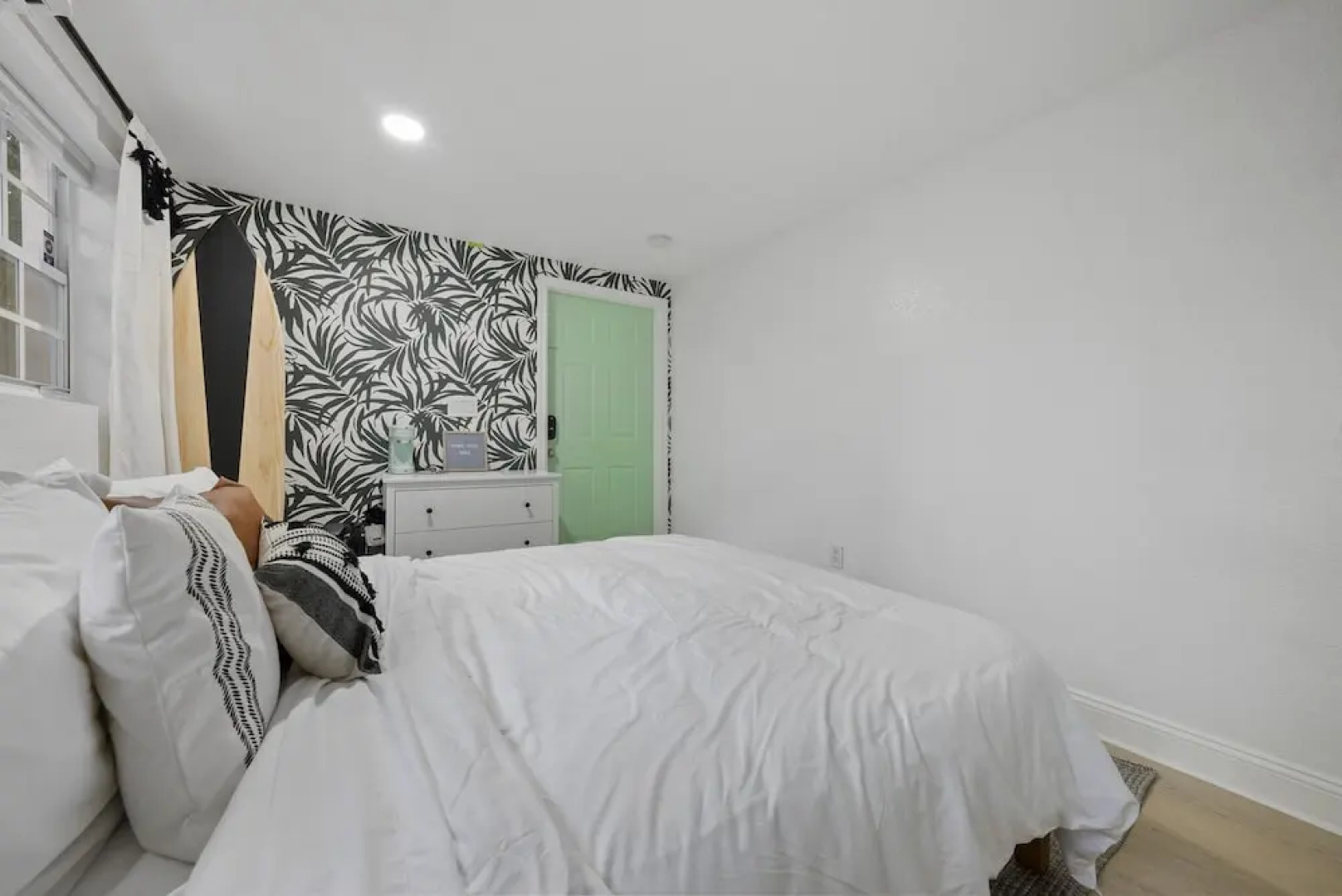 Las Olas Guest House