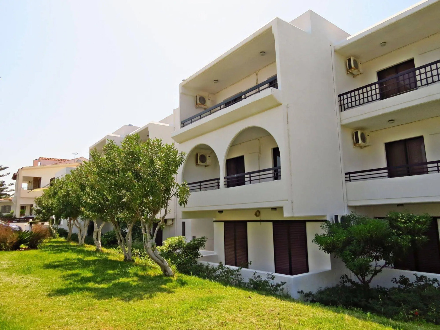 Debby Hotel Apartments