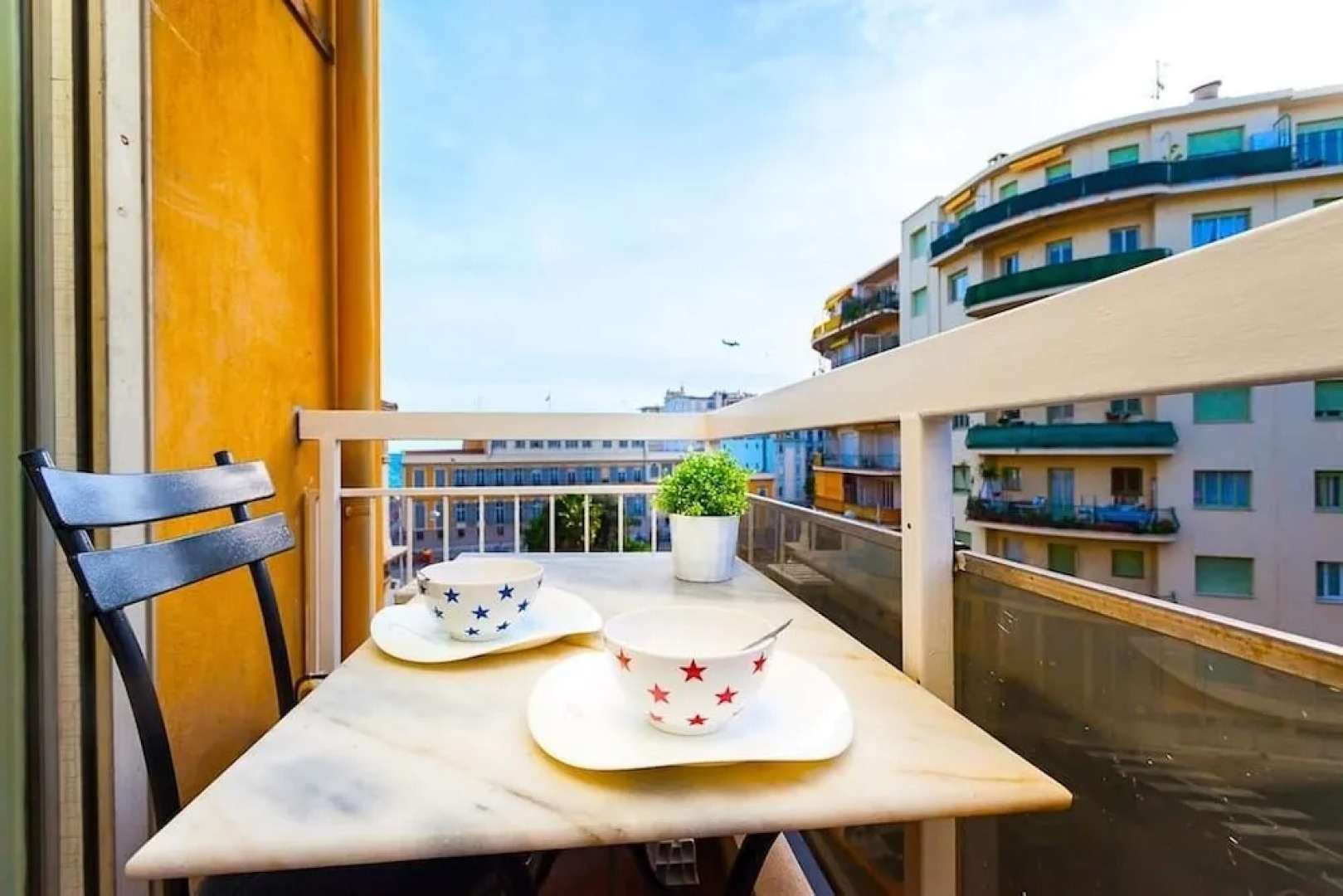 Seaside - Cosy Studio Balcony-AC