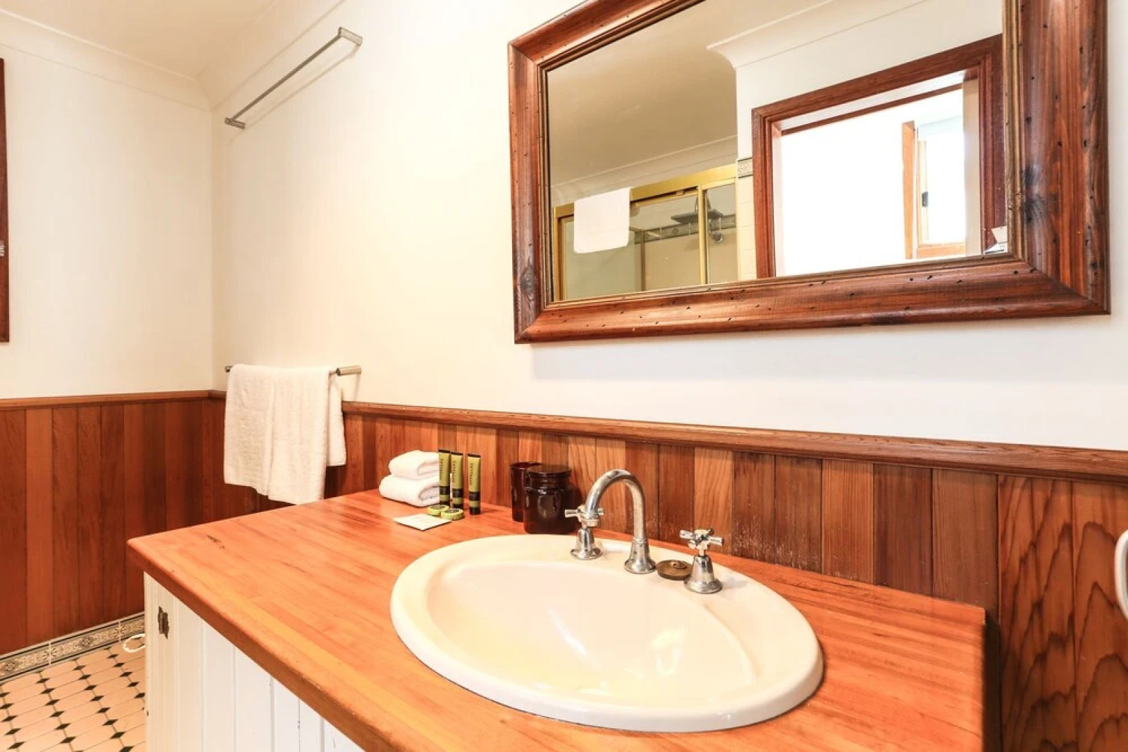 Morisset Park - 2 Bed