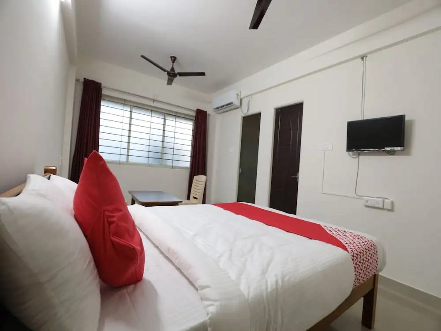 OYO 22440 Rachana Boarding And Lodging