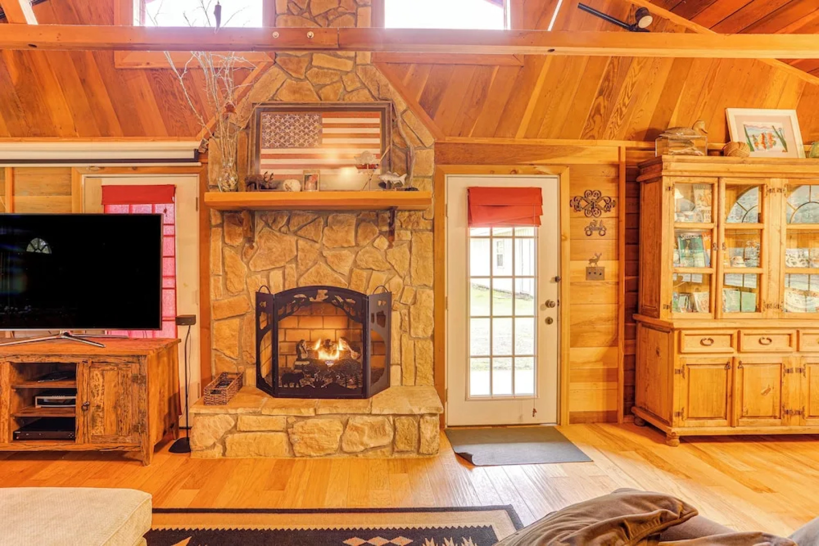 Tumbling Shoals Cabin < 1 Mi to Beaches & Boating!