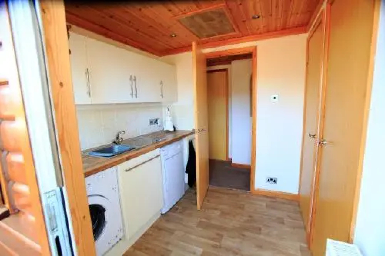 Country Retreat Surrey Hills