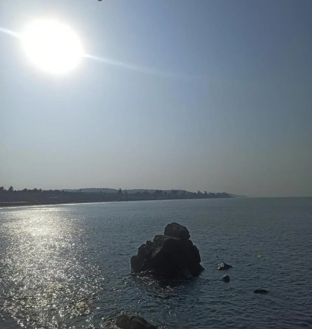 Goroomgo Om Ganesh Naik Cliff Side Guest House Goa