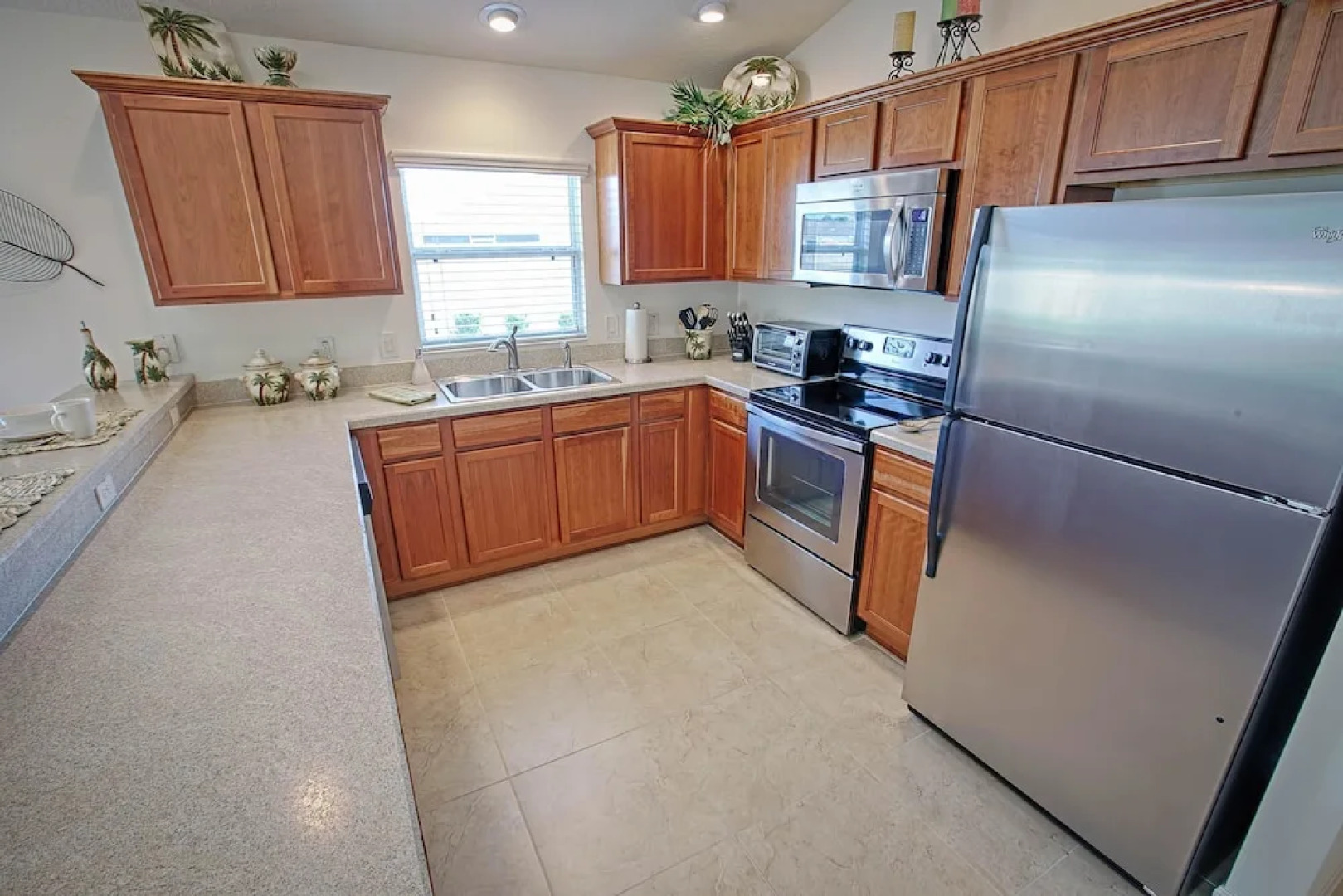 Amberly Court Home 3 Bedroom by The VIR Group