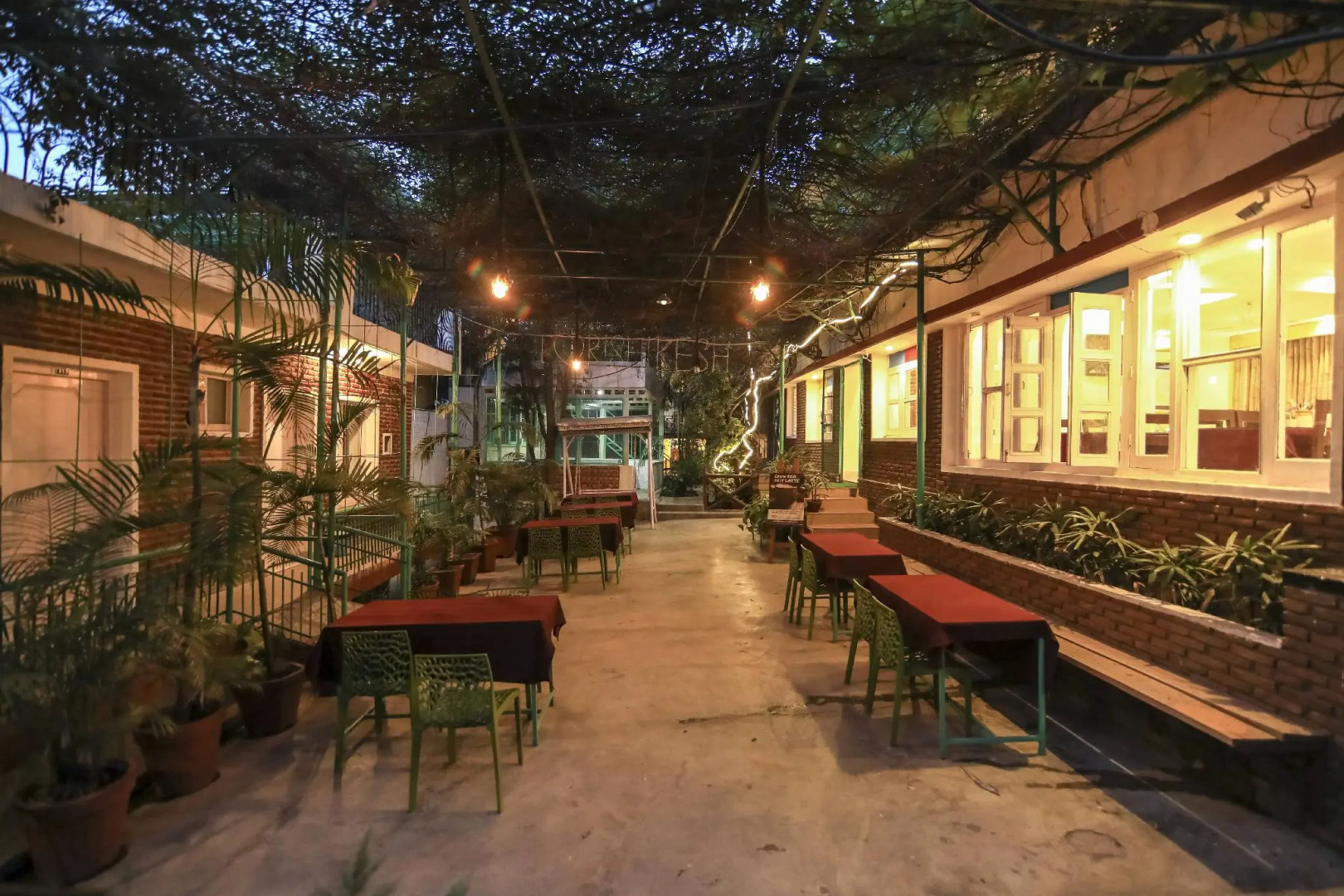 Swiss Cottage and Spa by Salvus