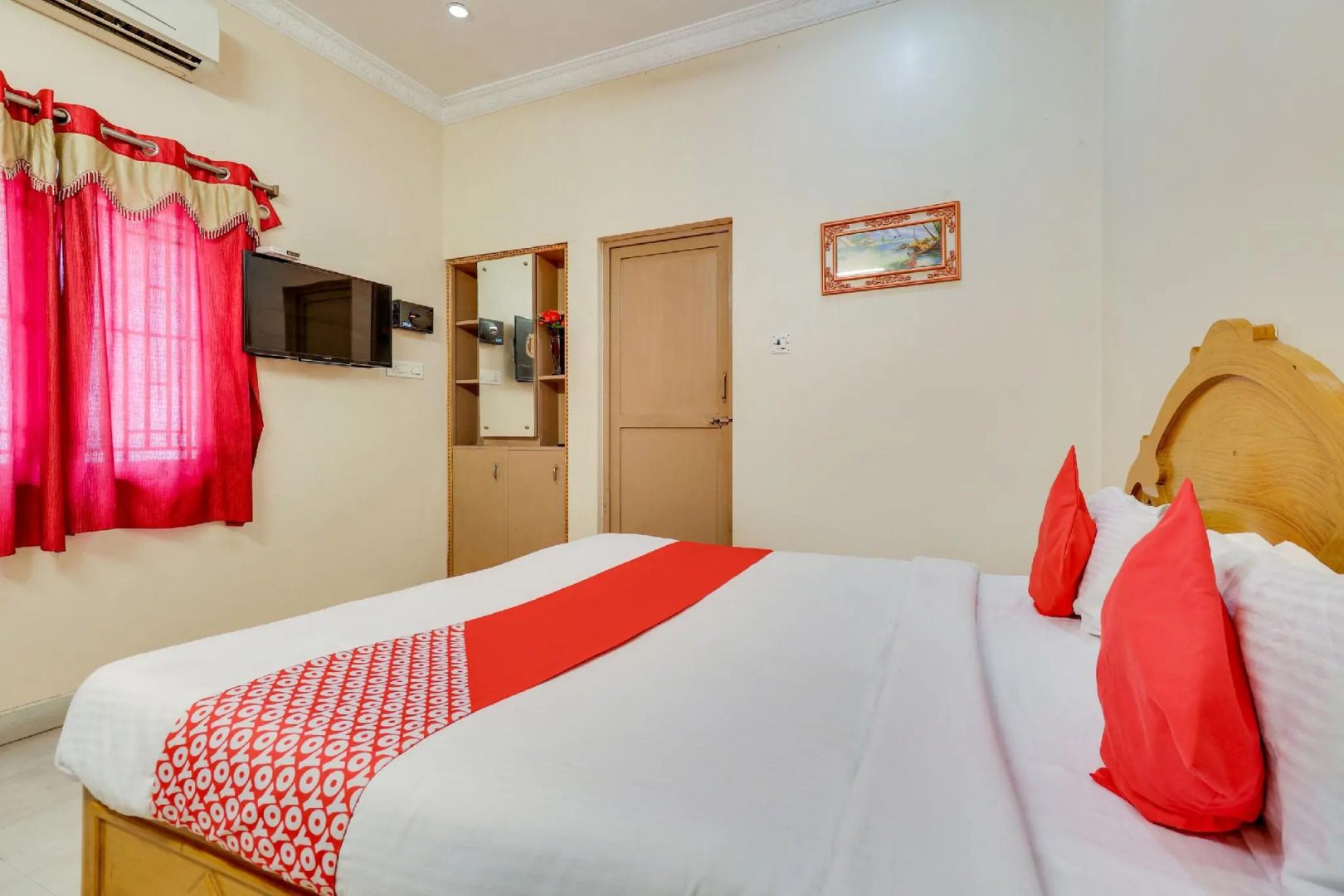 OYO Flagship 76138 K7 Lodge