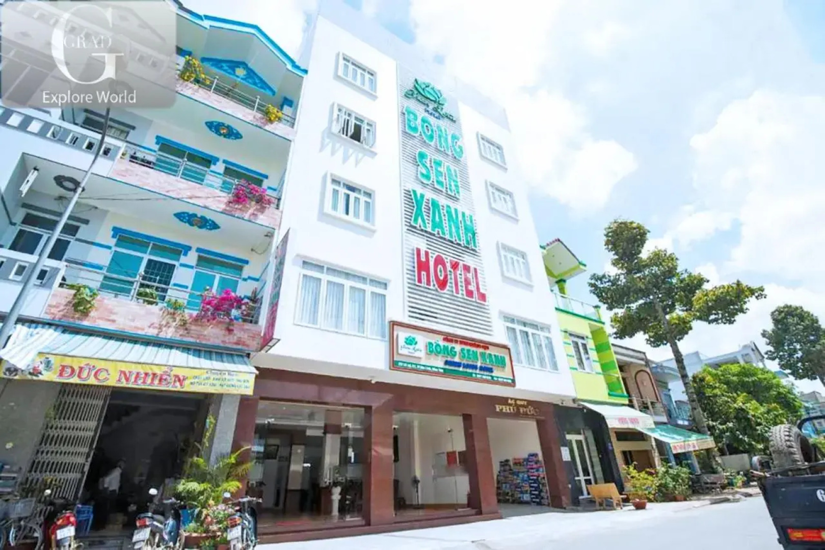 Bong Sen Xanh Hotel