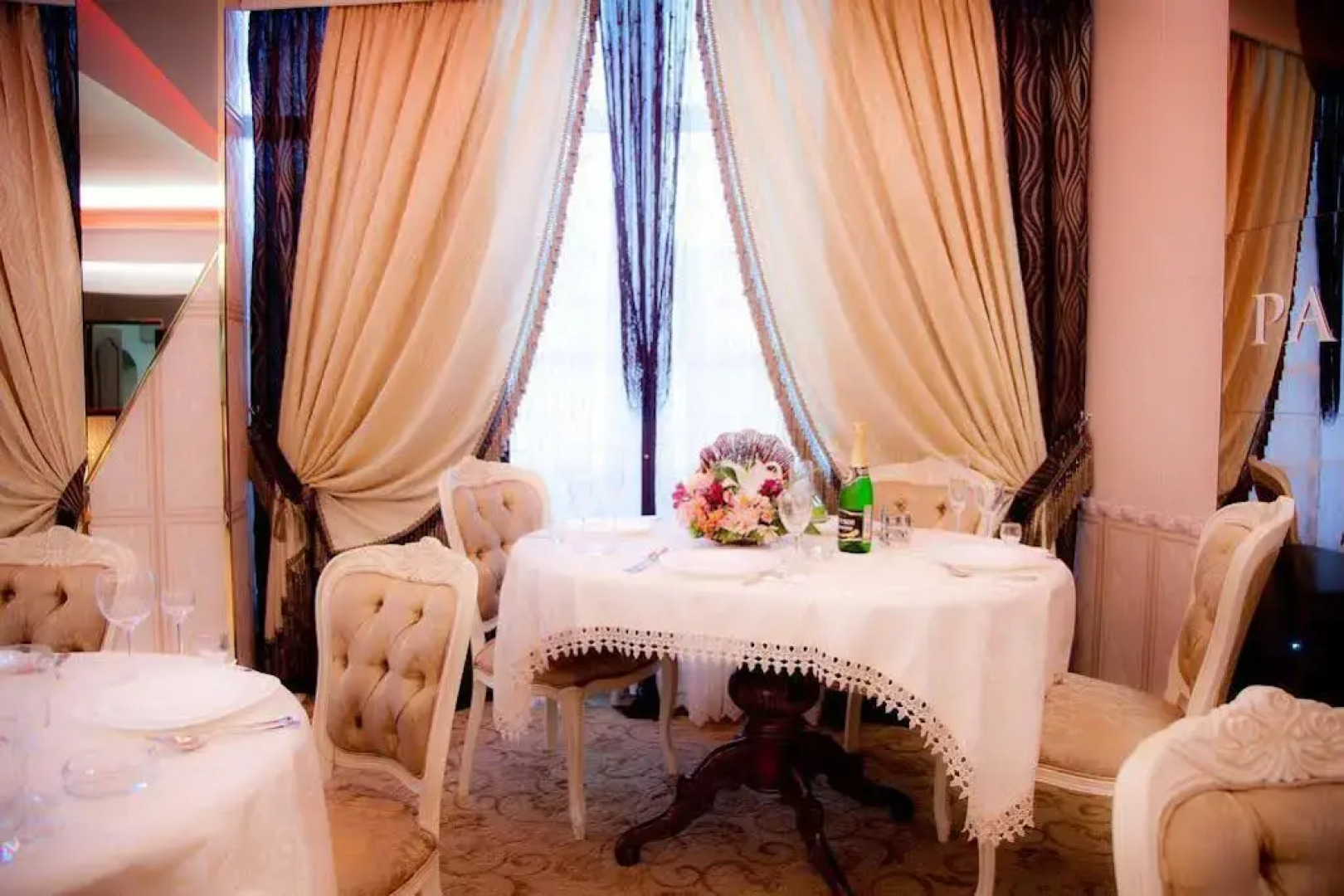 Paradise на Ленина