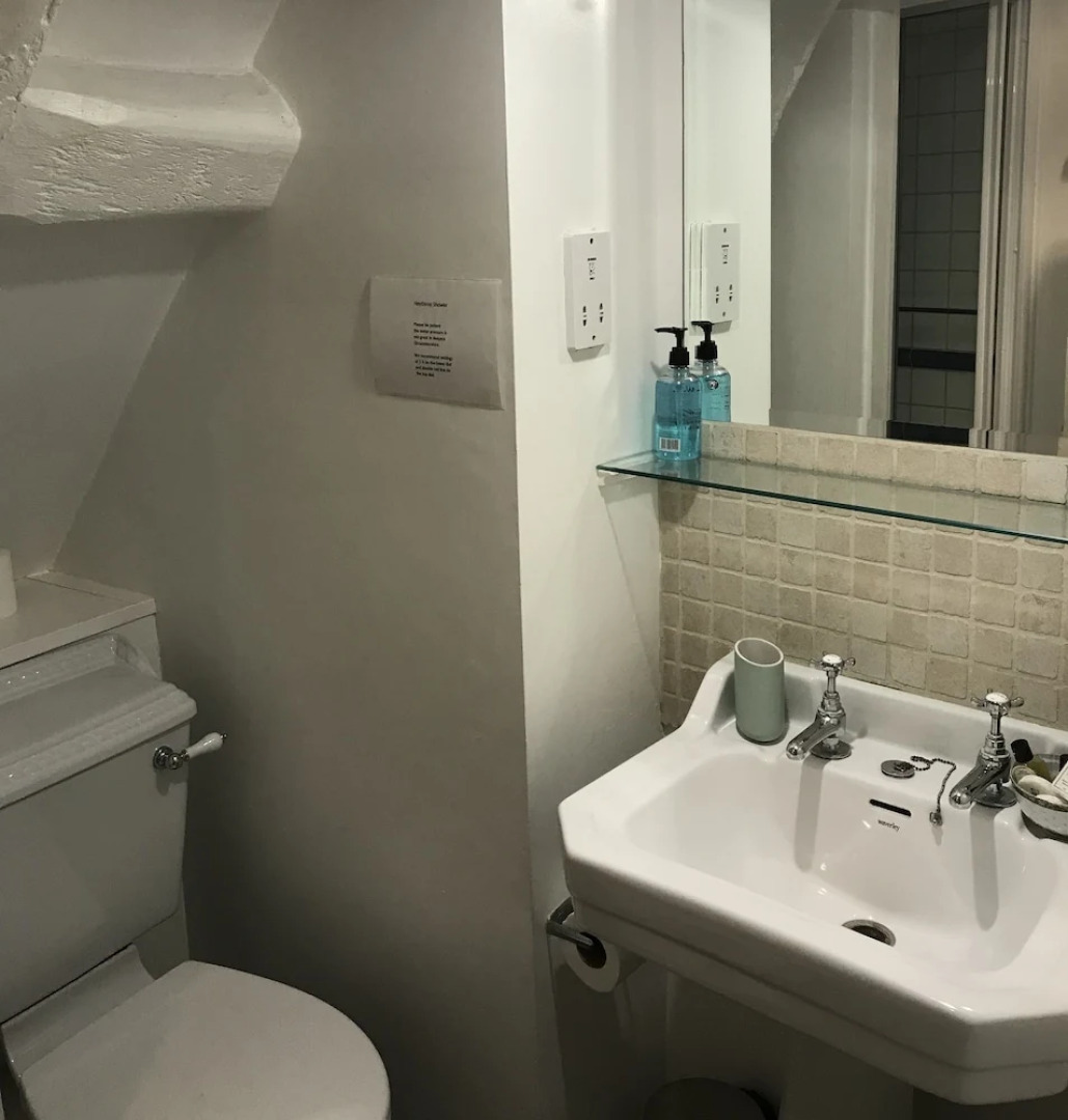 The Fox inn at Oddington