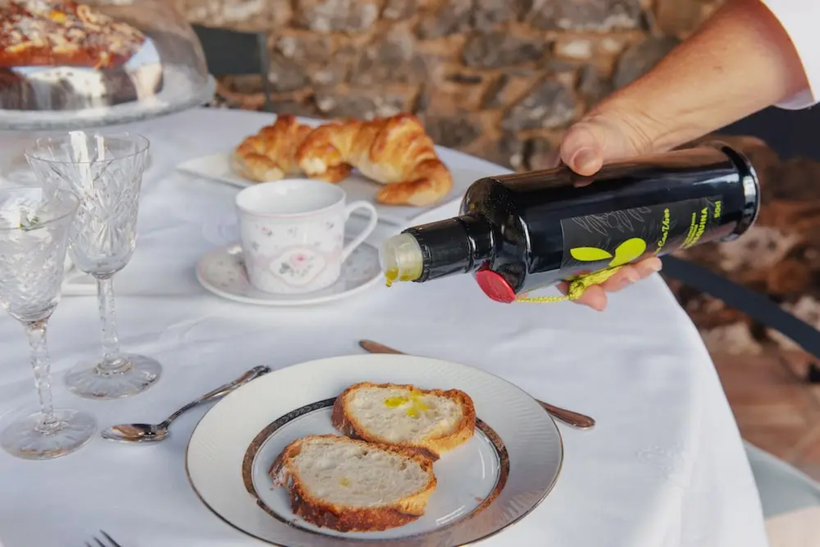 Masia Can Viver - Olive oil tourism B&B
