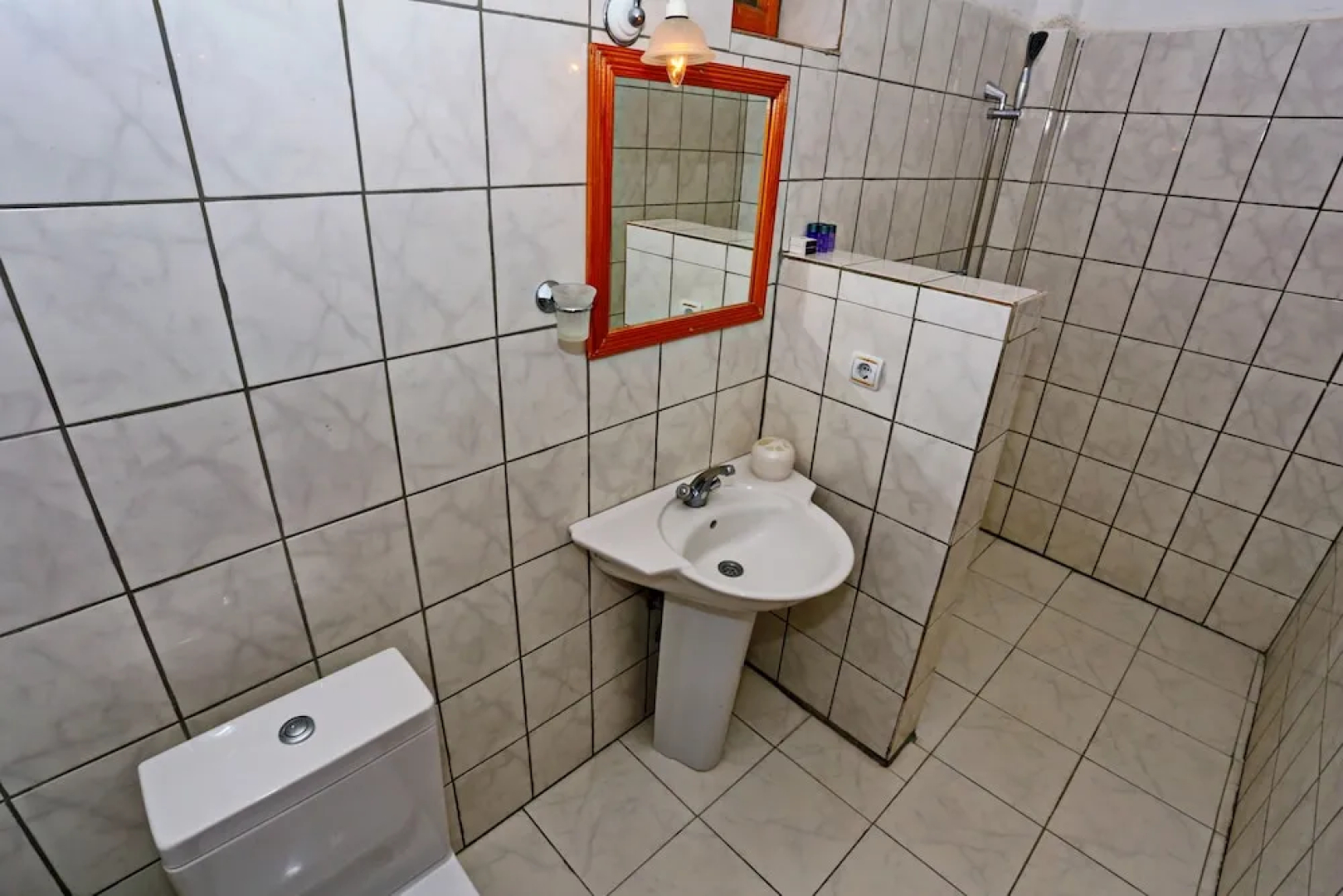 Anatolia Raymonde Cave House