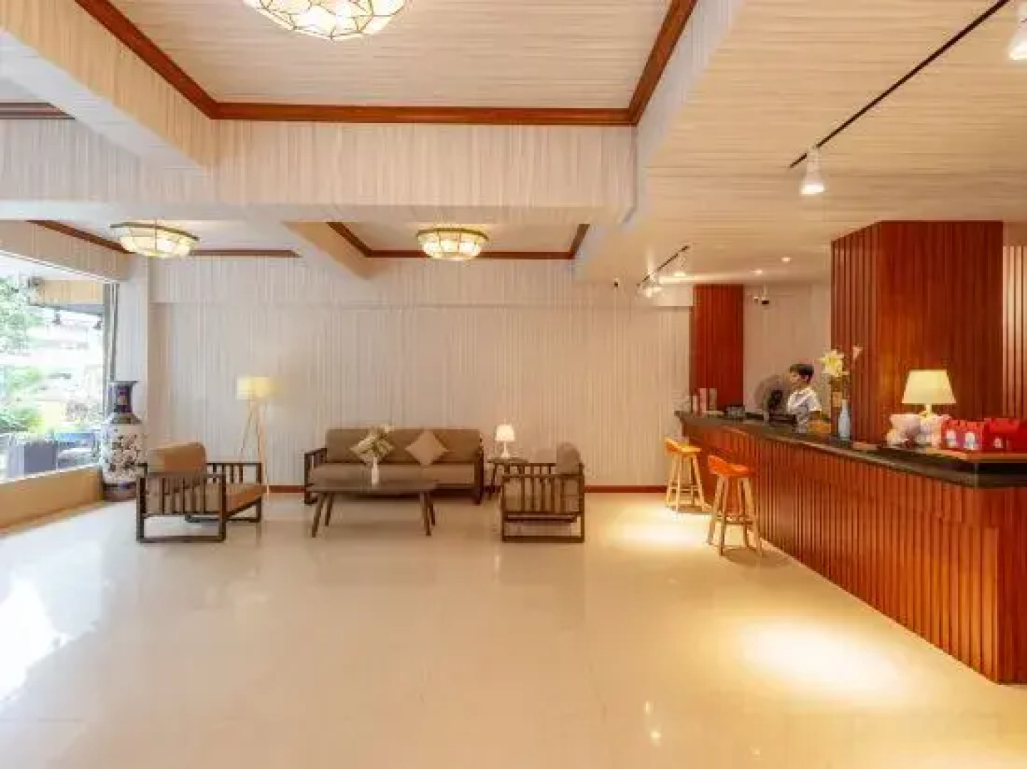 Yangshuo Park Land Hotel