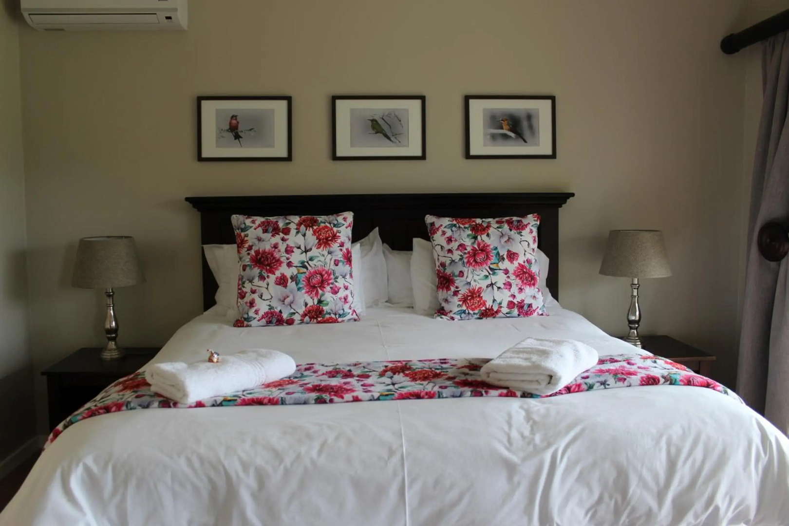 Sunbird Haven Self-Catering Sleeps 8