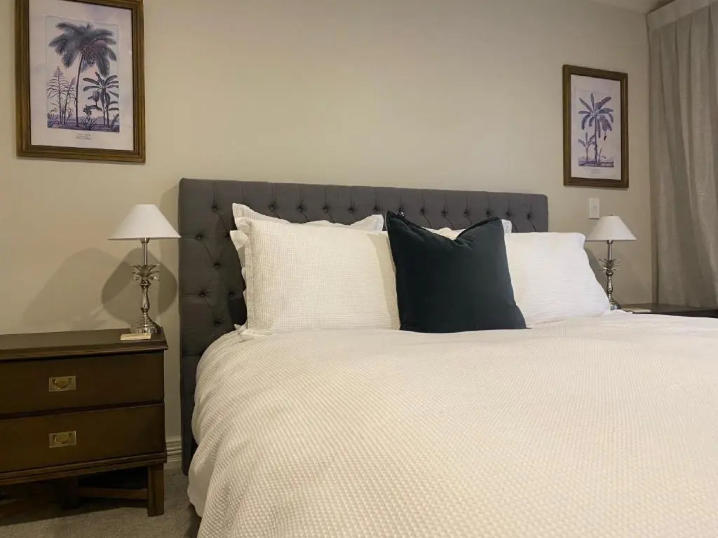 West End Precinct 2 Bedroom Apartment close to walkway and ocean