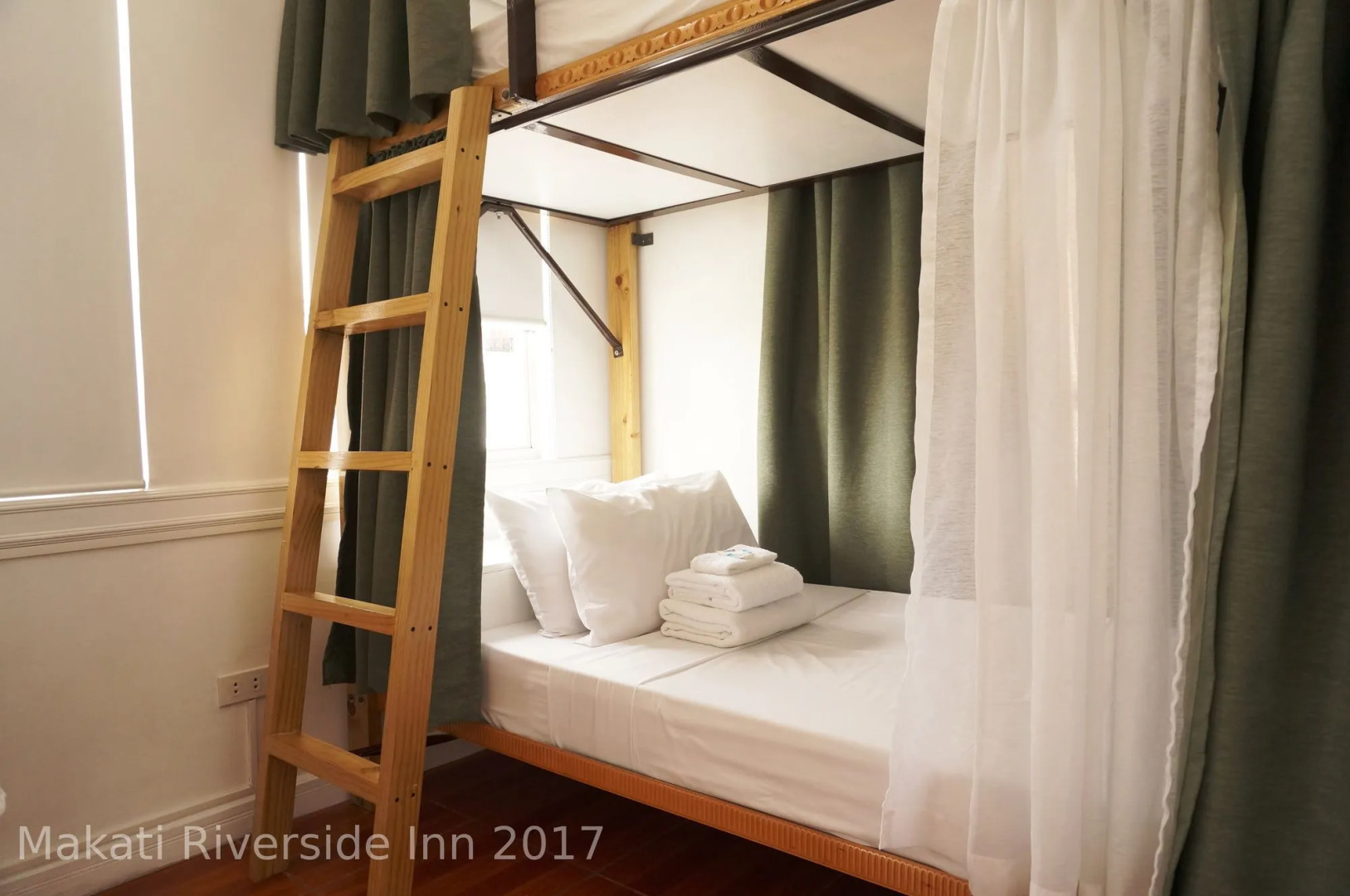 Makati Riverside Inn