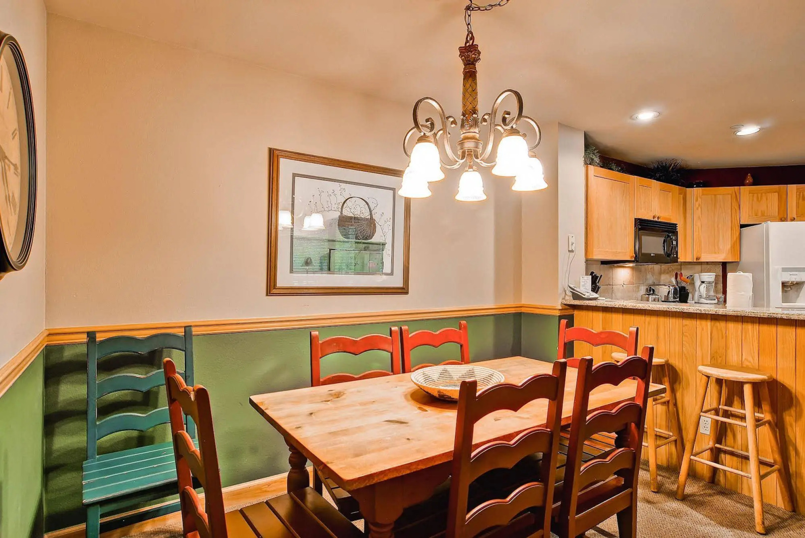 Highlands Westview by East West Hospitality