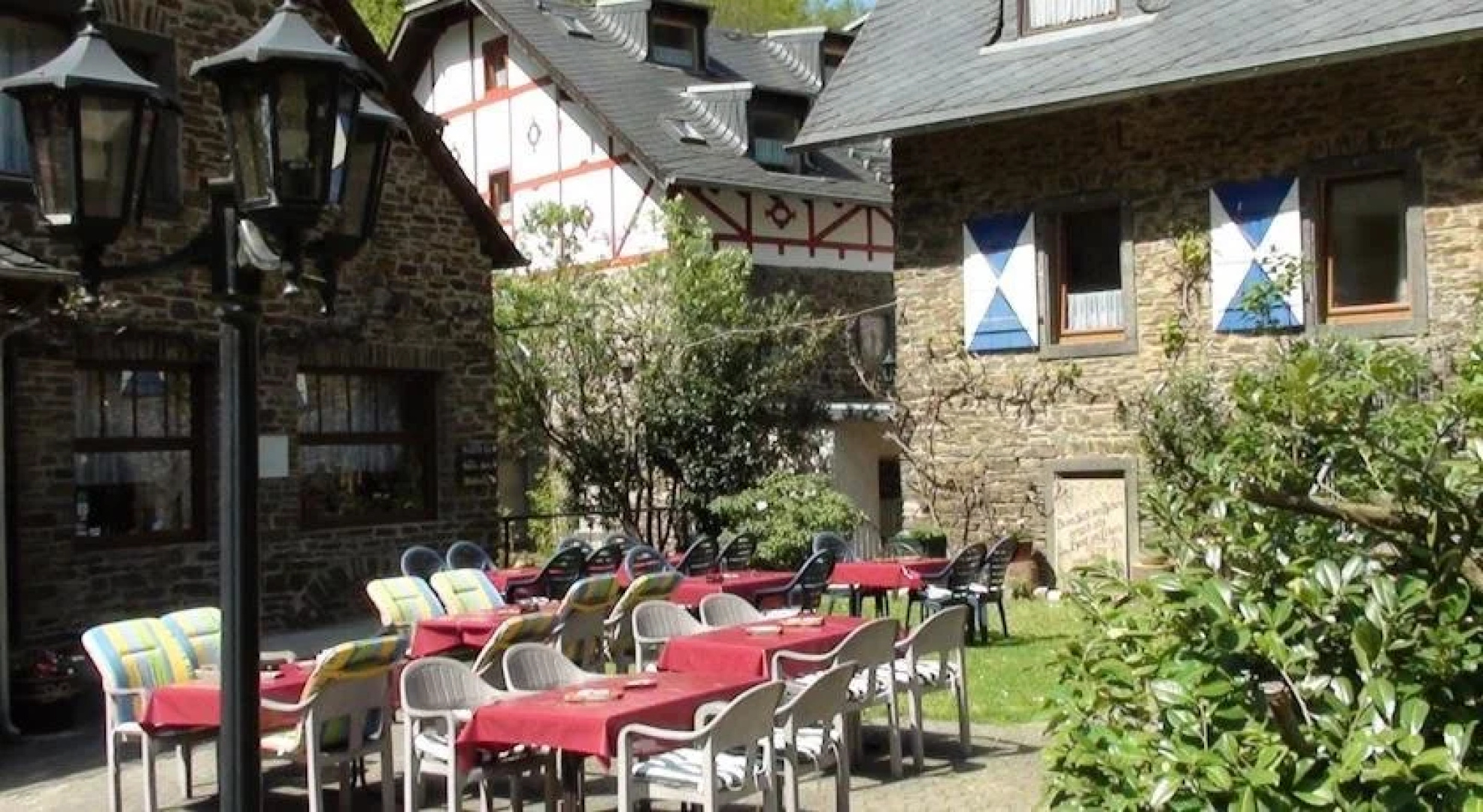 Mühlen Hotel KONSCHAKE Burgen