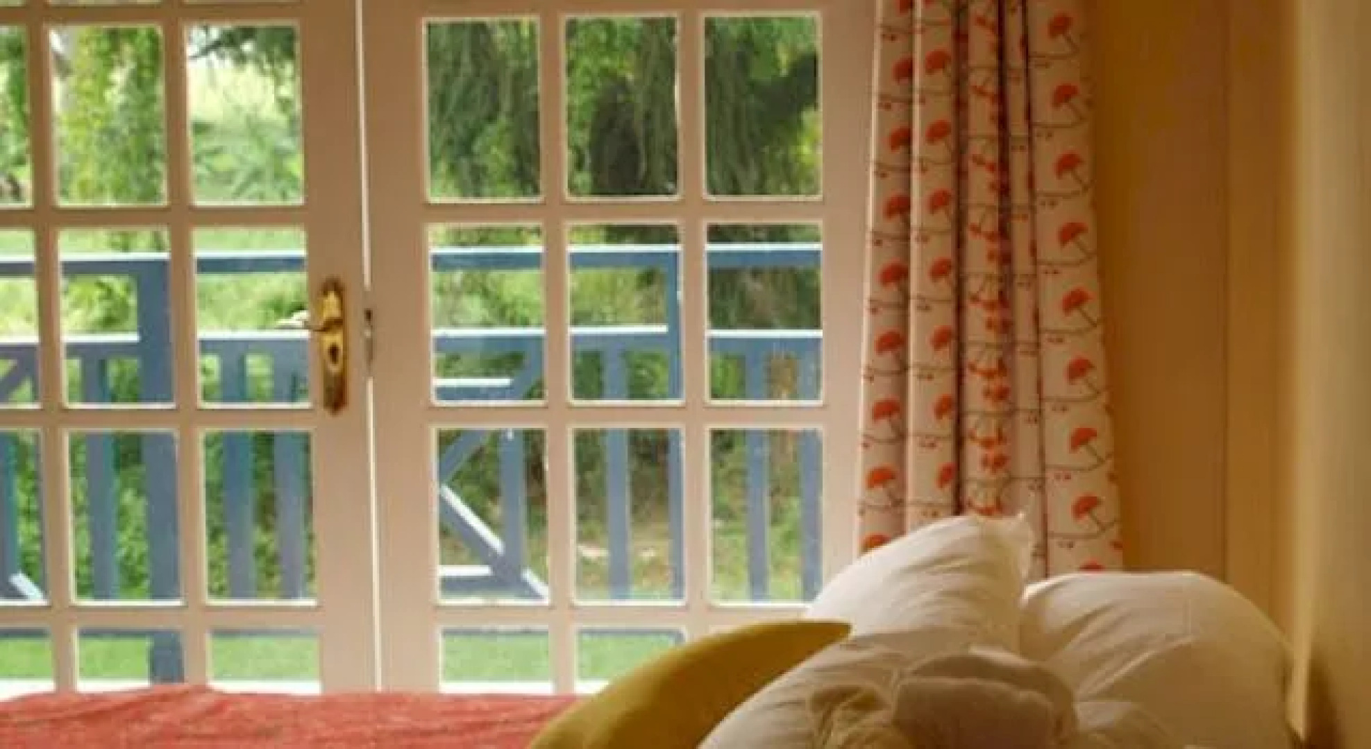 Canoe Bay Beach Resort