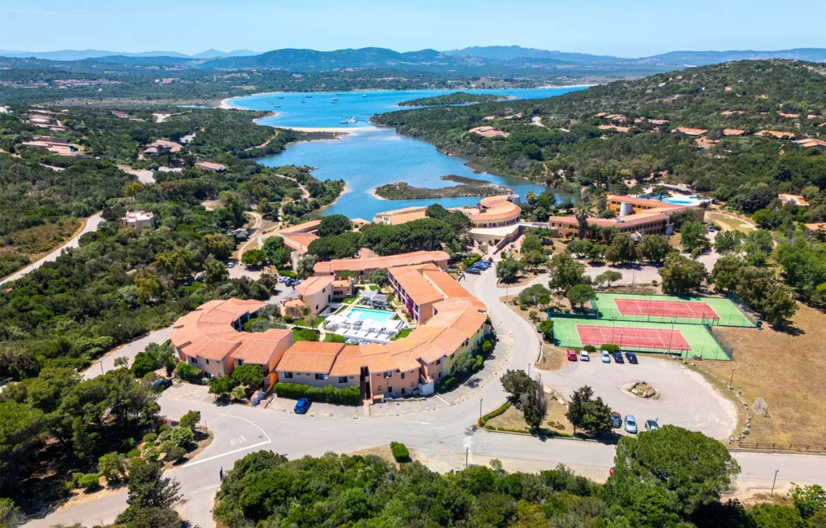 Felix Hotels – Residence Hotel Costa Serena