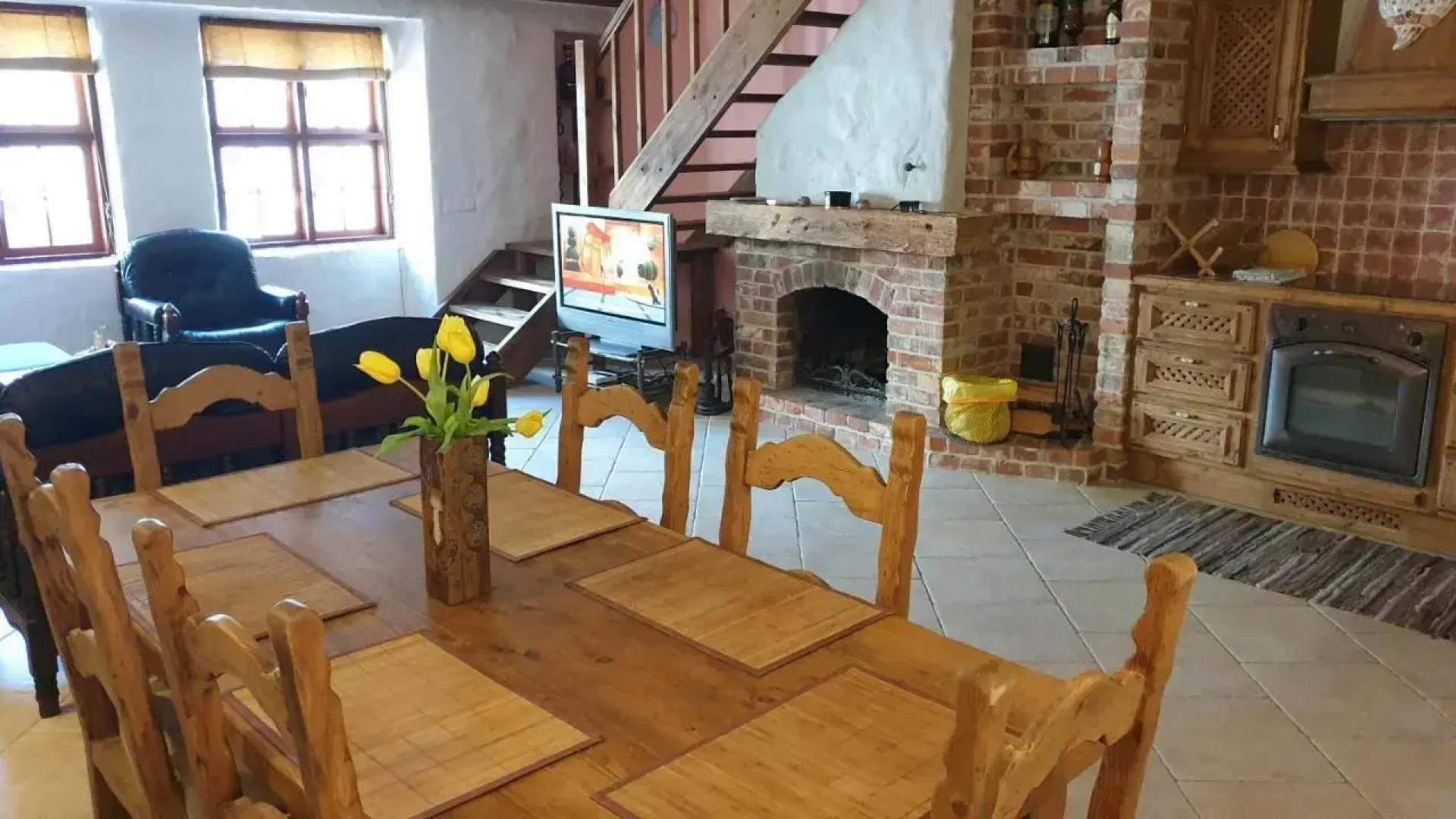 Deluxe Apartments in the City Center with Balcony