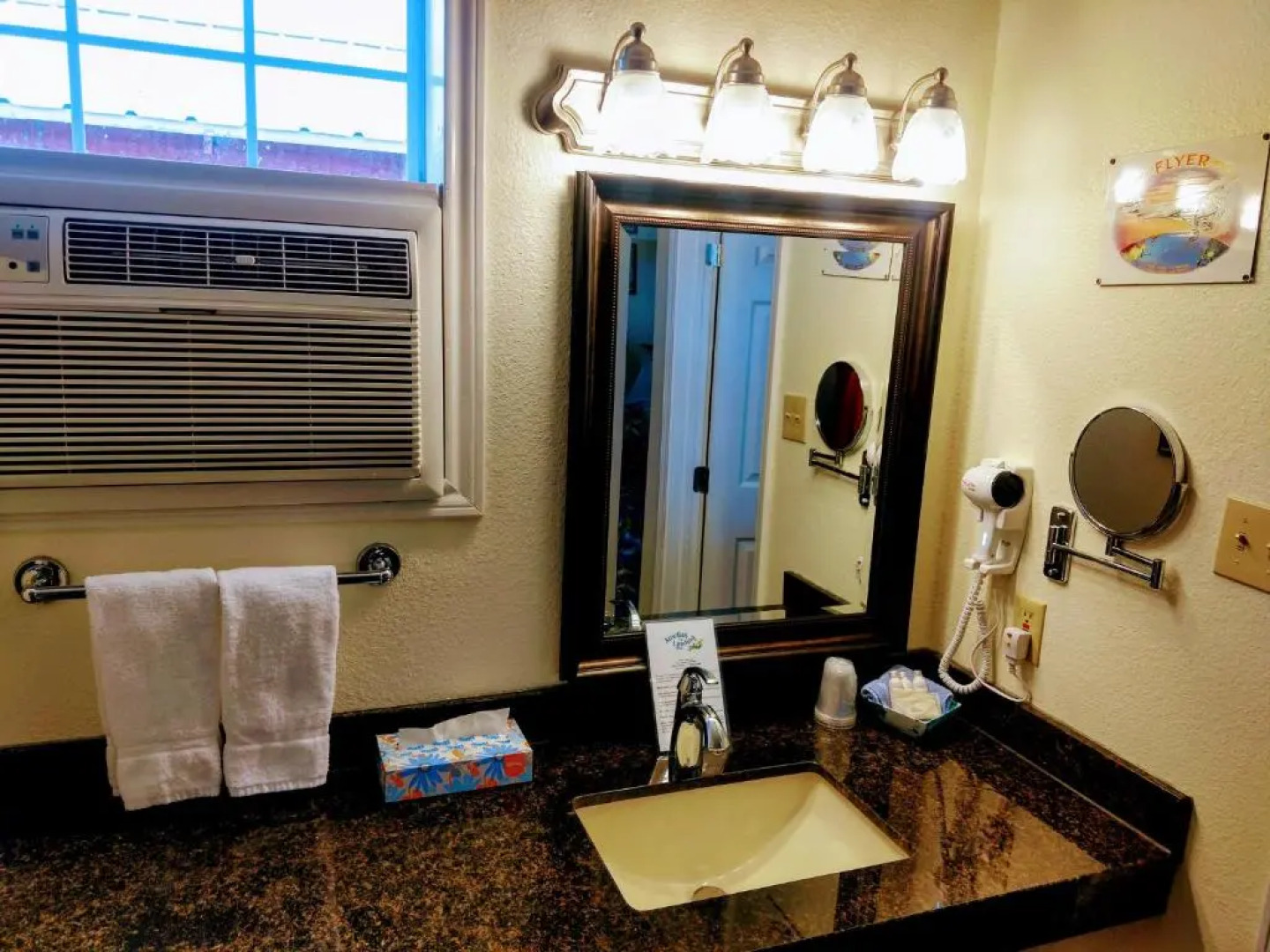 Amelia's Landing Hotel