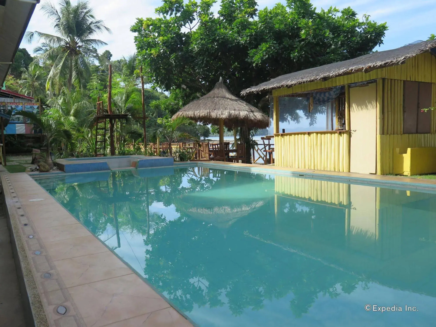 Four Seasons Seaview Hotel