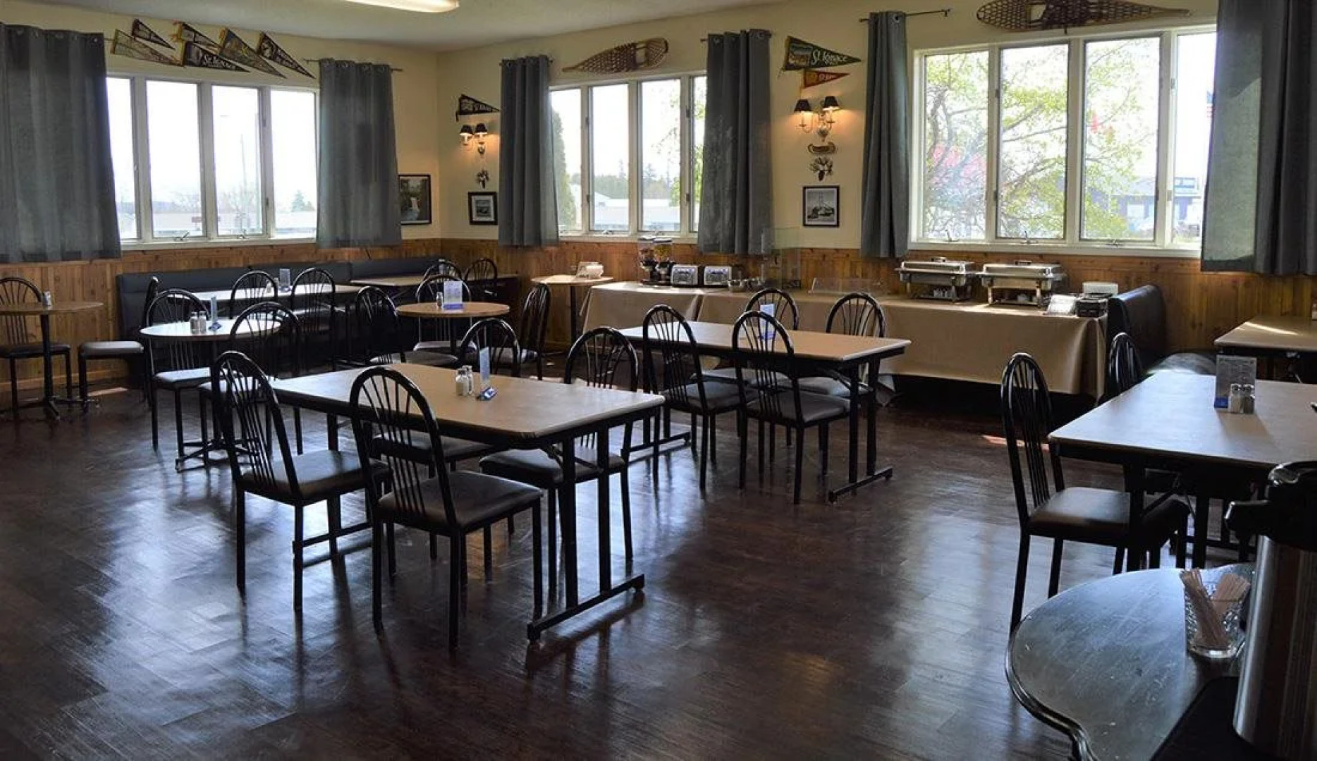 Cedar Hill Lodge