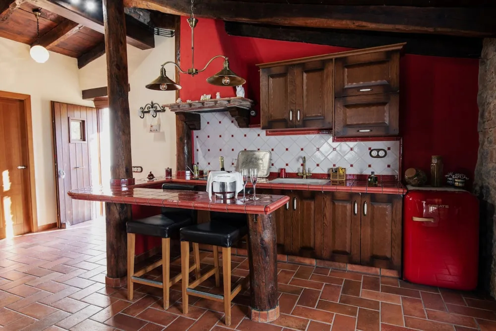 Masia Can Viver - Olive oil tourism B&B