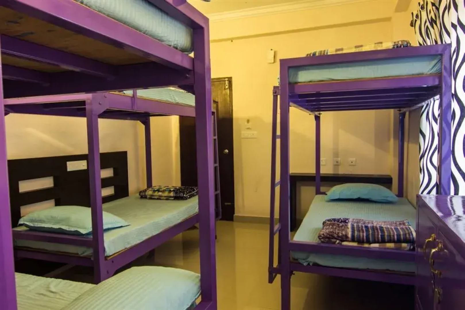 Vedanta Wake Up-Kumily Town Center
