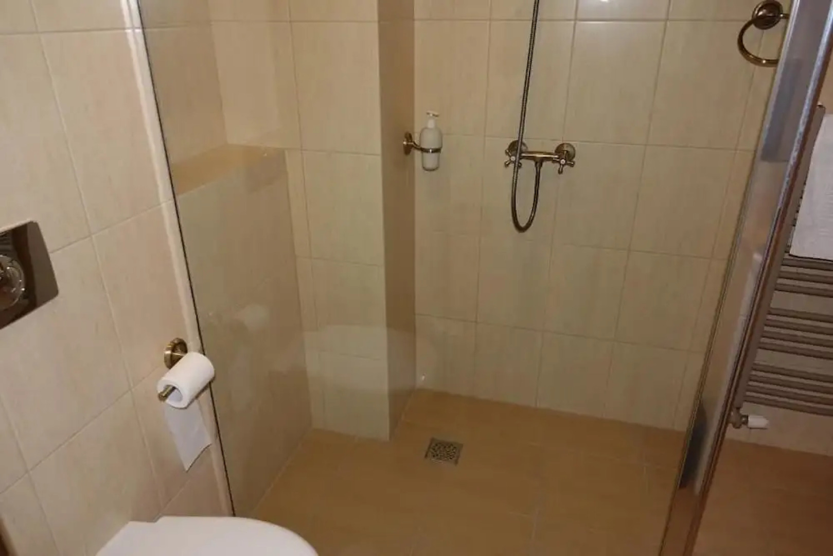 Gościniec Dworski w Ropie