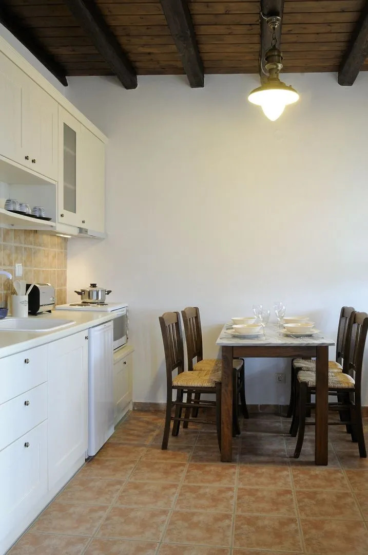 Esperos Suites & Villas