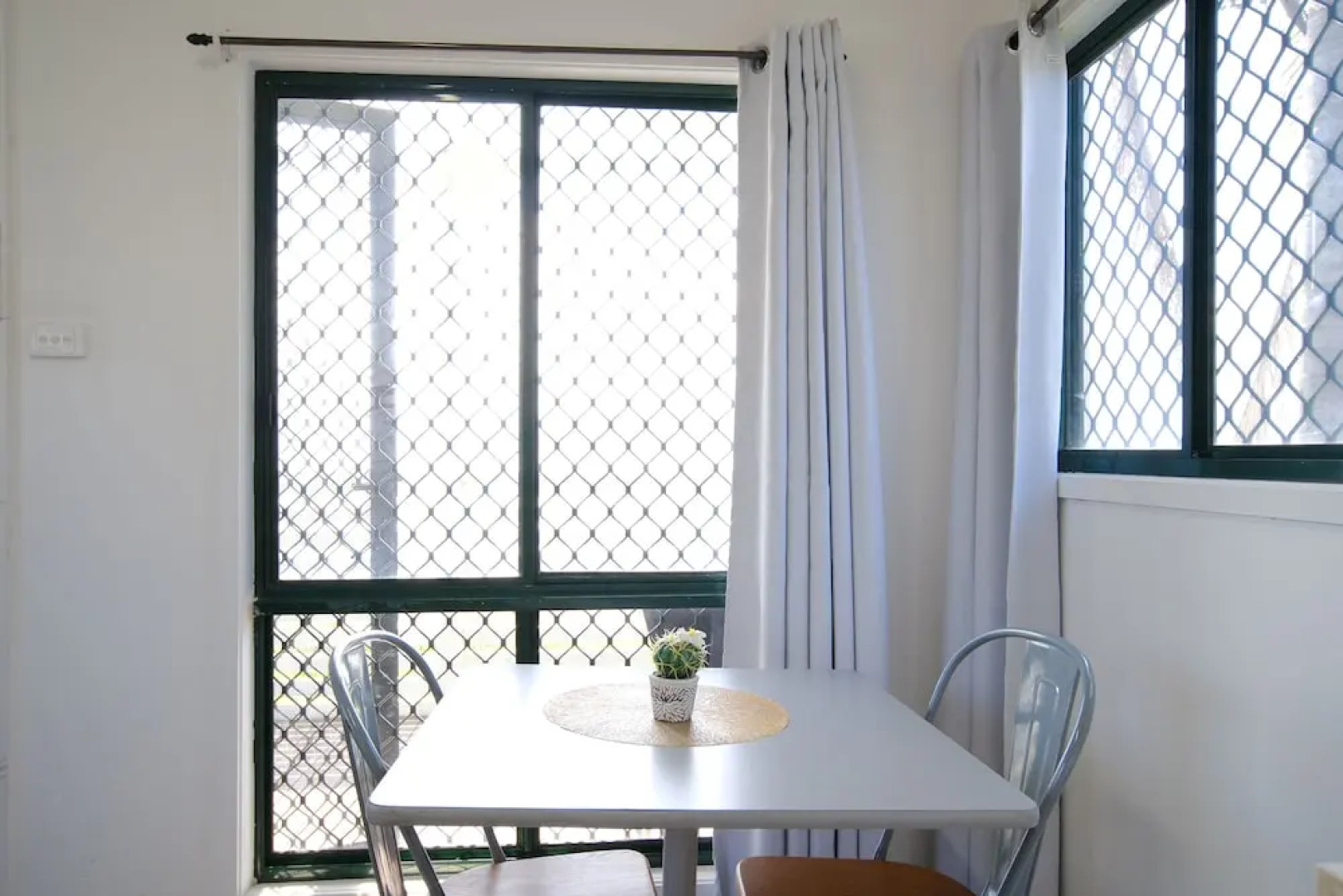 Lakeside Inn (ex. Oasis Resort & Village)