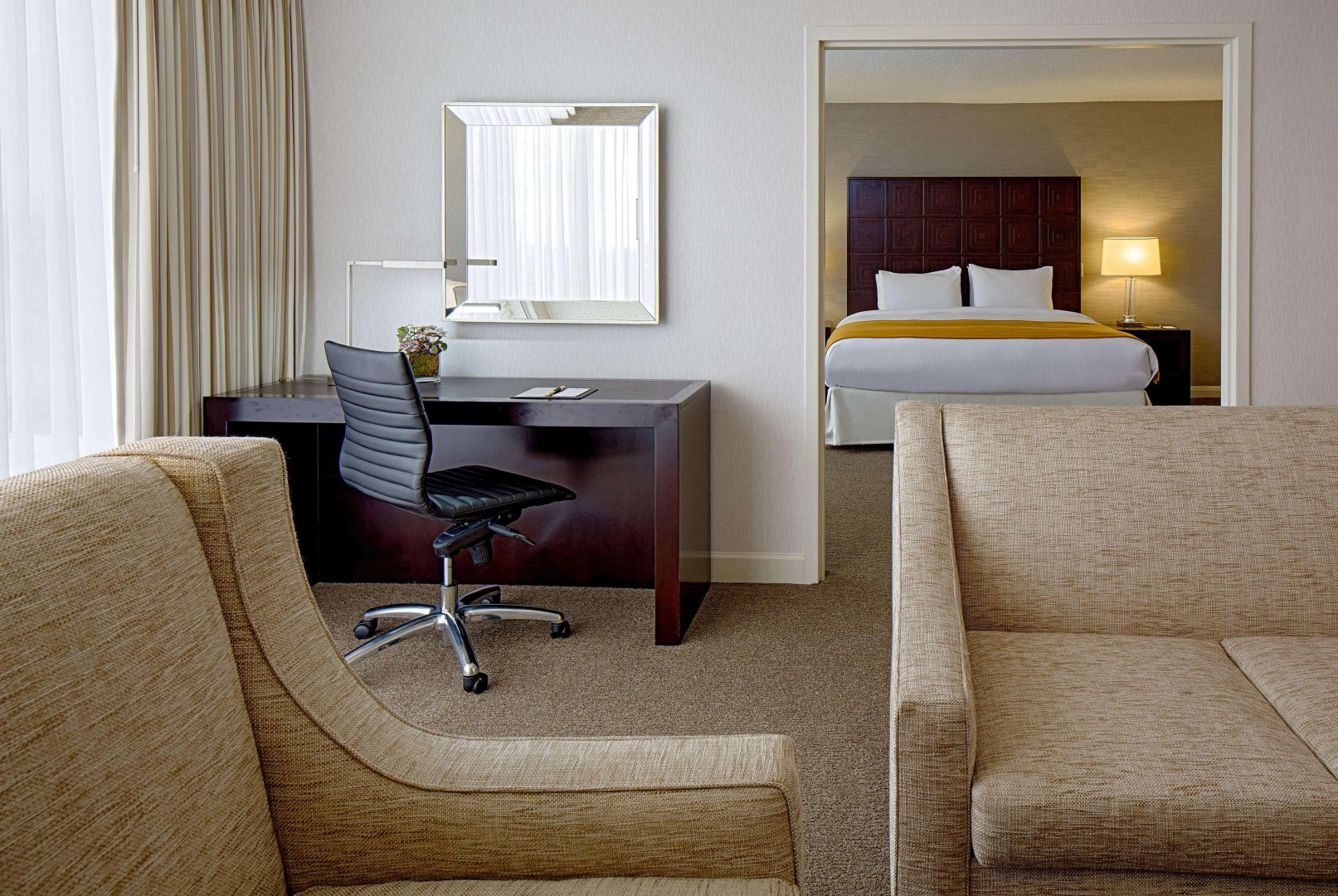 DoubleTree by Hilton Hotel Houston - Greenway Plaza