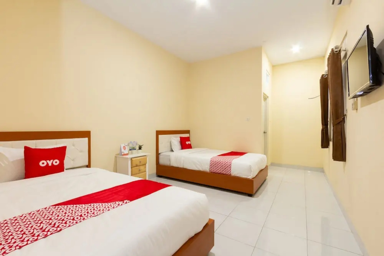 Hotel O Yogyakarta near Universitas Gadjah Mada formerly Sellinas Guesthouse