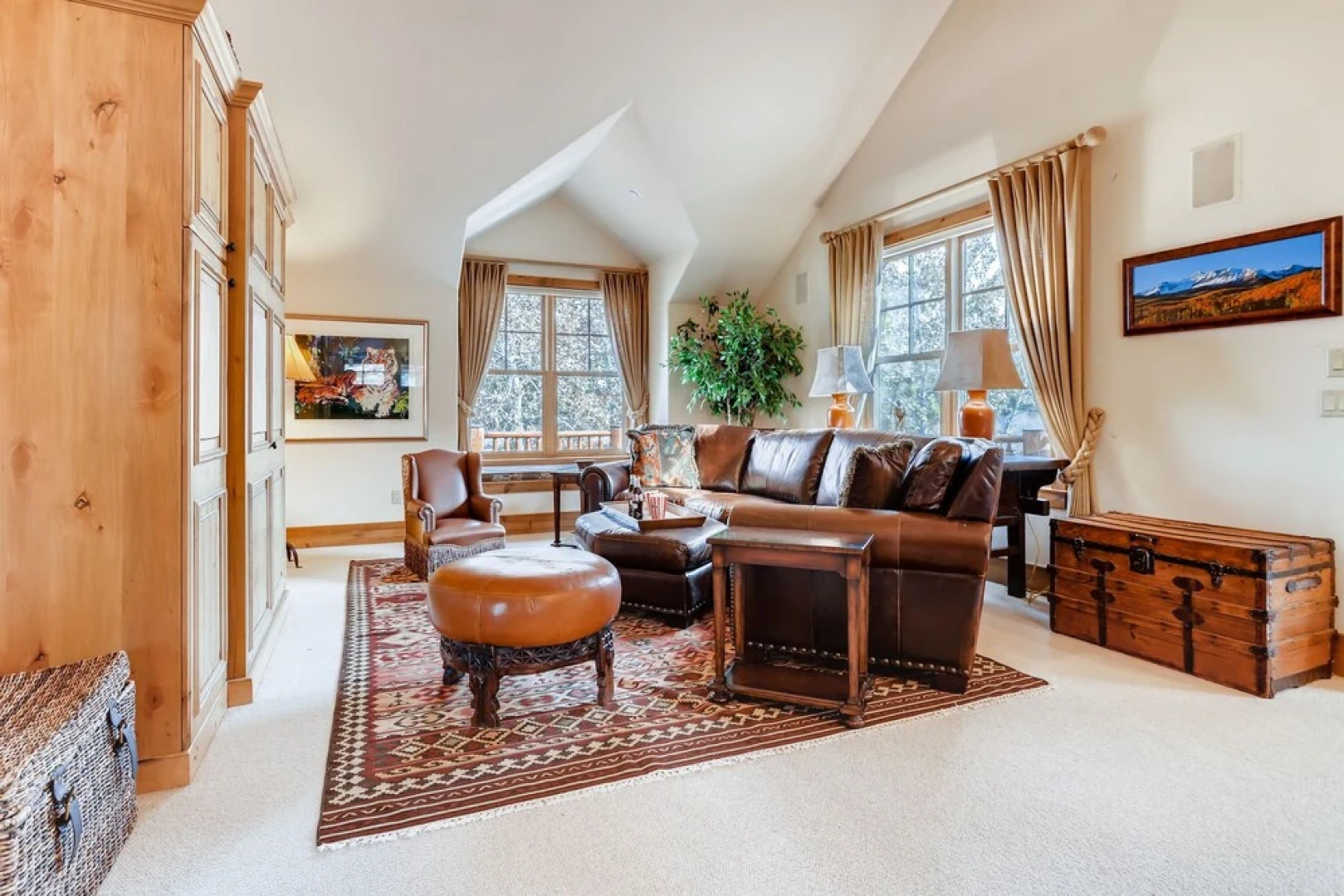 Magnificent 4,500 Square Foot Ski 5 Bedroom Home