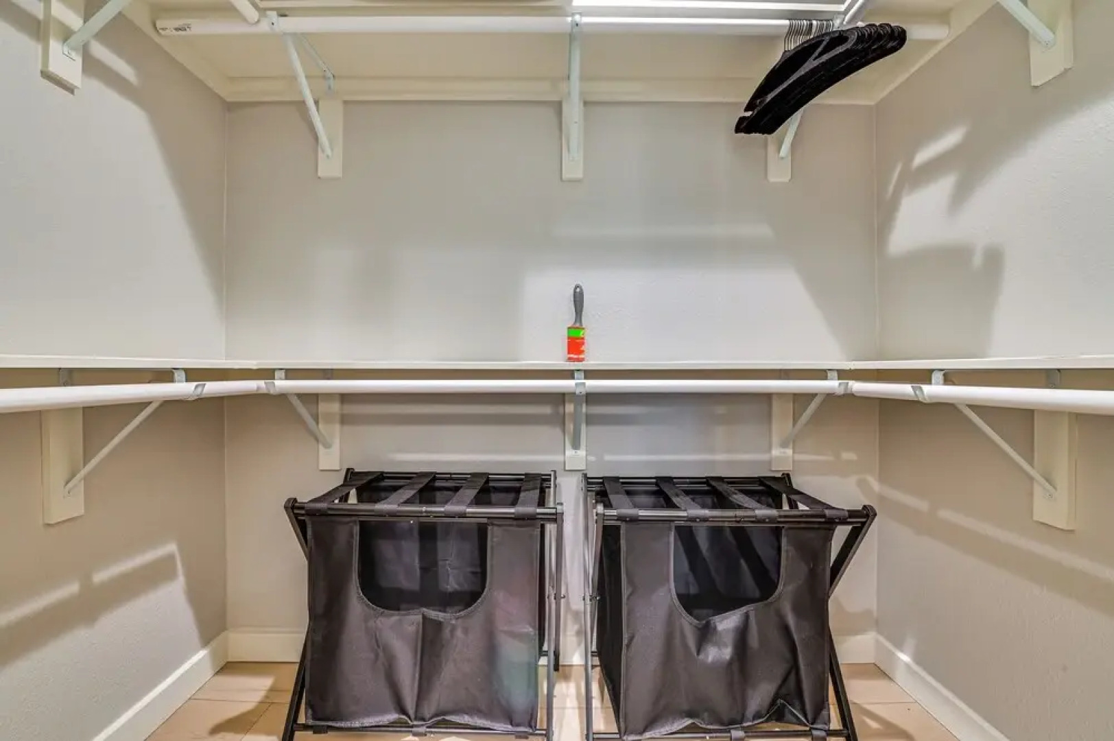 3 Mi to Lake Ray Roberts: Luxe Pilot Point Home