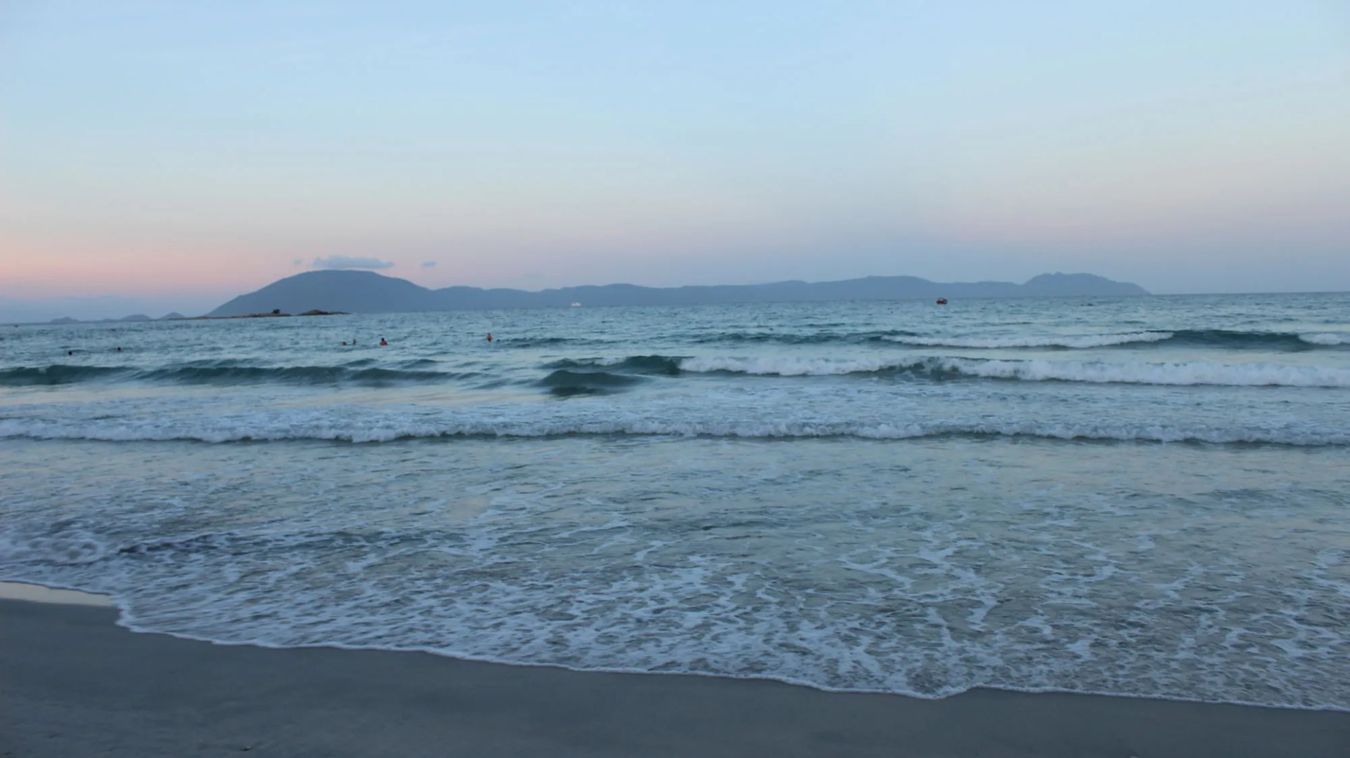 GM Doc Let Beach Resort & Spa