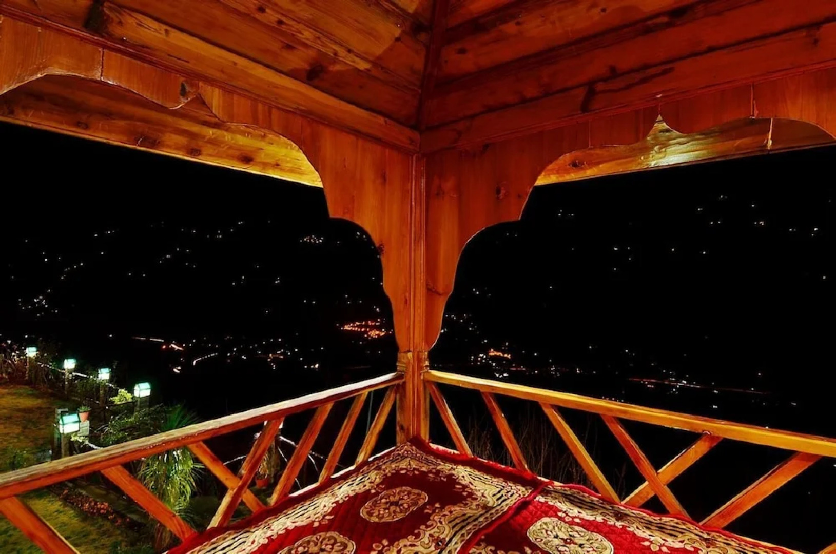 Himalayan Kothi Kais