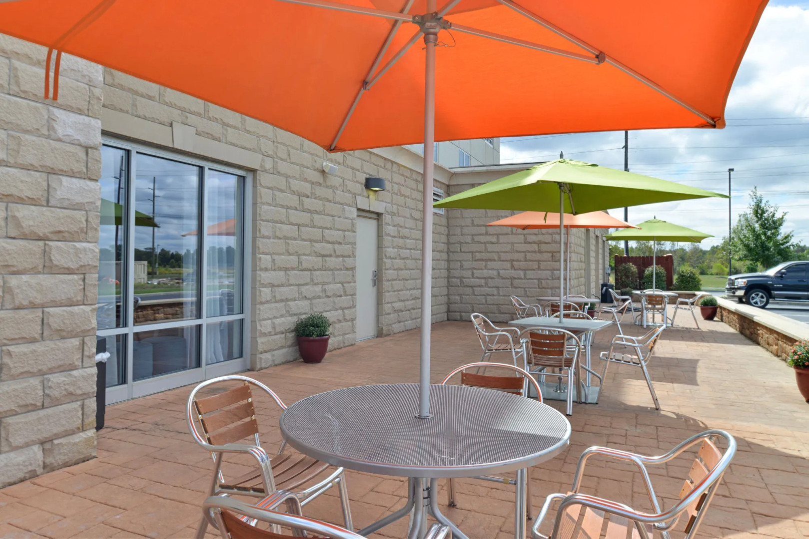 Holiday Inn Express Hotel & Suites Terre Haute by IHG