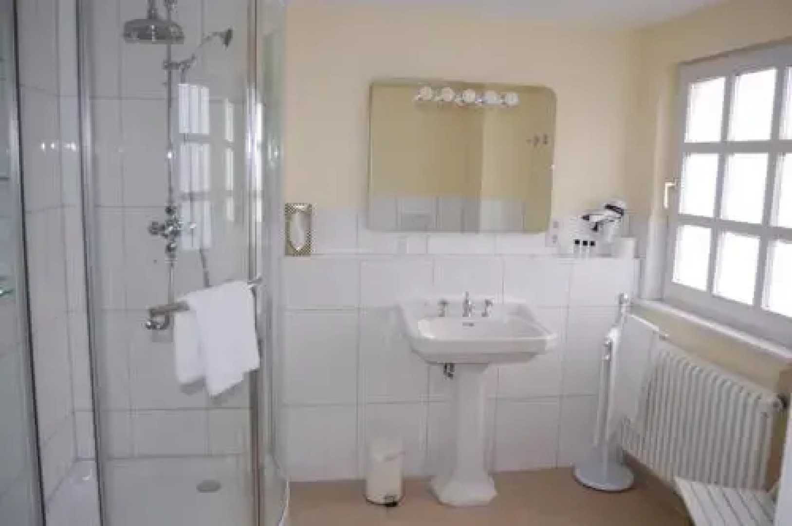 HEINRICHs winery bed & breakfast