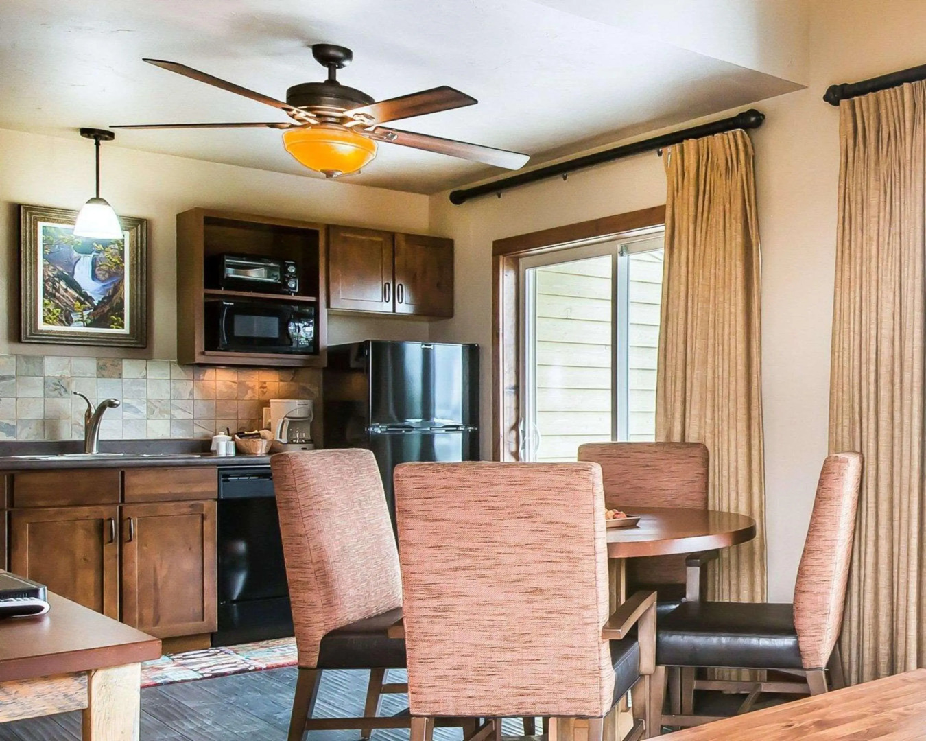 Yellowstone Valley Lodge, an Ascend Collection Hotel